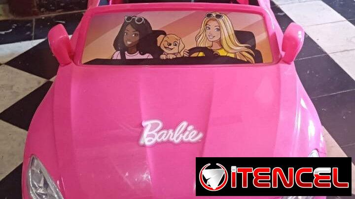 Hermosa máquina Barbie
