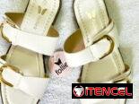 Prácticas y sandalias
