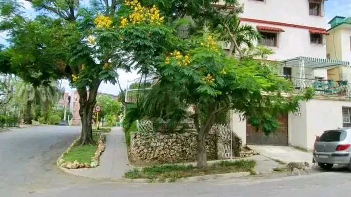 Venta de casa en Nuevo Vedado