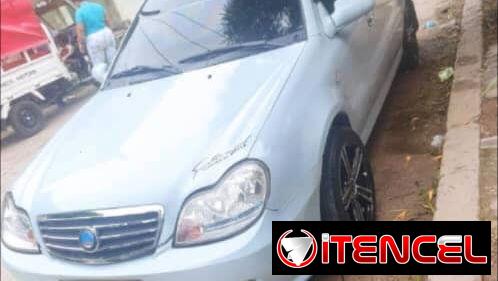 Se vende geely ck