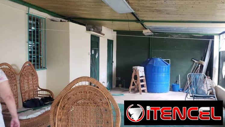 Biplanta en Playa Reparto Flores 2/4 garaje para 3 autos 40mil usd 53582376