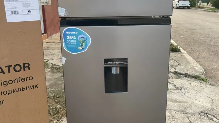 Refrigerador Hisense 7.3pie mensajería gratis