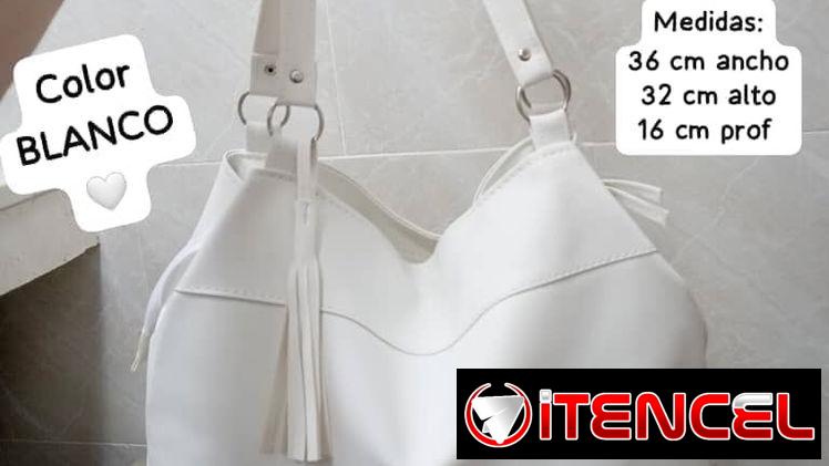 *CARTERA BLANCA TIPO MORRAL CON COSTURA*    Medidas: 36 cm ancho 32 cm alto 16 cm prof