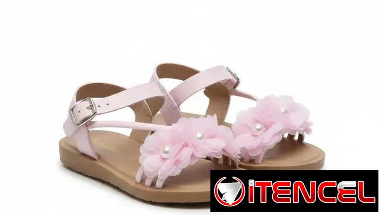 Zapatos para los niños de casa
