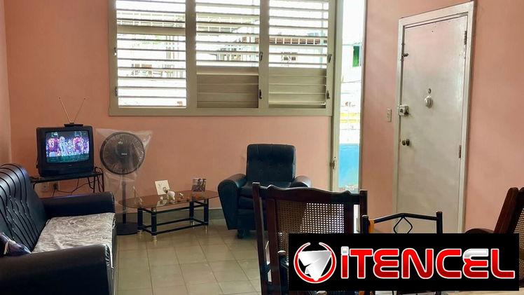 AMPLIO APARTAMENTO EN EXCELENTE EDIFICIO – CENTRO HABANA MUY CERCA DE INFANTA y ZANJA