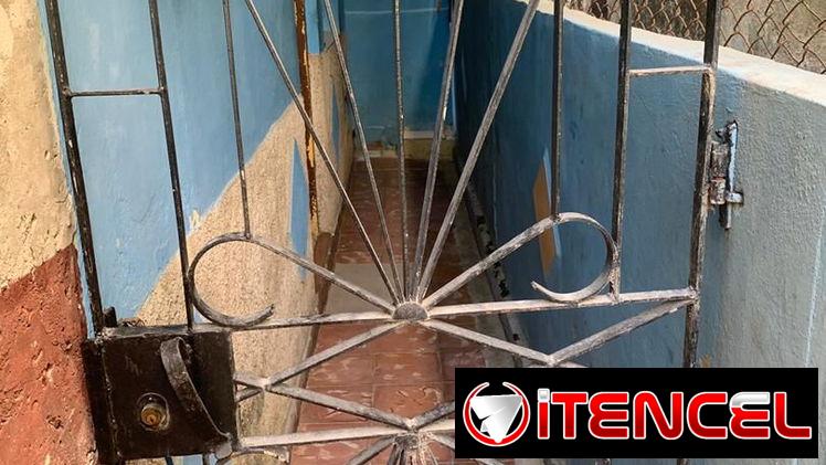 *$7000usd. AJUSTE C/ $ EN MANO. En venta casa (interior  de un pasillo propio.. una sola casa) en San Miguel, Reparto Sa
