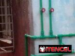 Plomeros y albañiles enchapadores.