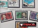 Daga de mujer del siglo 16 y 2 libros de sellos antiguos