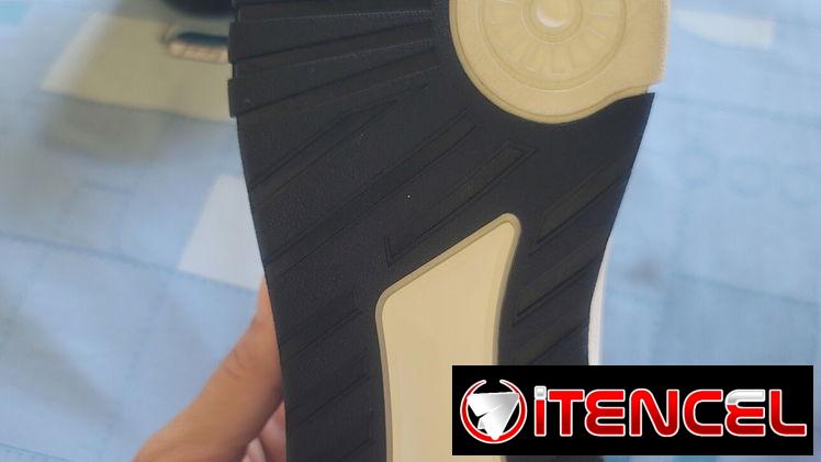 Tenis de niño #4 (suela:24cm y medio)