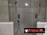Realizo todo tipo de trabajos con cristal y marquetería de aluminio