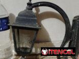Lámparas metálicas para exteriores/ Hielera transparente/ Búcaro de porcelana verde claro y