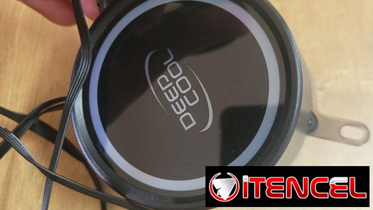Enfriamiento líquido DEEP COOL .RGB . 75 USD . De uso pero en buen estado