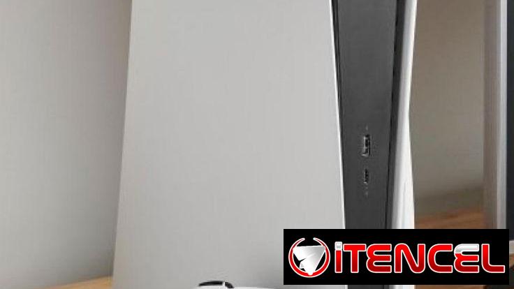 En nuestra tienda .‼️PlayStation 5 Fat ( versión disco ) 1TB ,  ( juego incluido ). Garantía en su compra