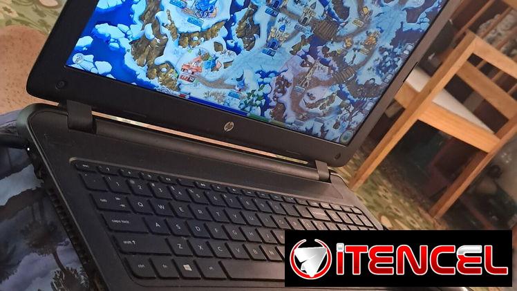 Laptop HP de 17″.  4 ram. 500 gigas Batería 2 horas y media.   Precio 100 usd. Soy de playa WhatsApp 50556166