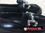 Zapatos de salir y sandalias nuevas