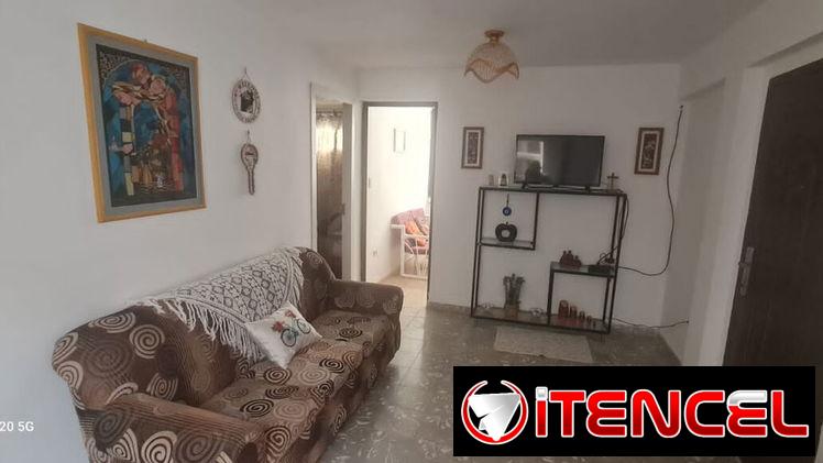 En Venta apartamento de 1 cuarto y medio en el Vedado