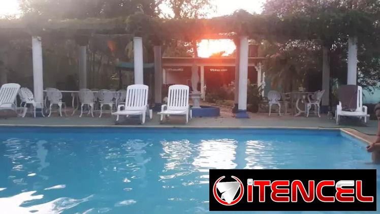 📱 Hostal Privado con Piscina y Billar