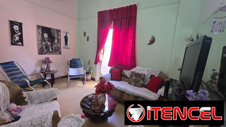CENTRO HABANA PRÓXIMO A GALEANO Y A UNAS CUADRAS DEL MALECÓN APARTAMENTO 3 CUARTOS Y 2 BAÑOS