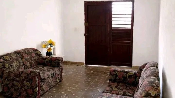 Venta de casa con carro en  Cerro, Santa Catalina