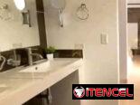 📱 Hostal de Lujo en 10 de Octubre con Piscina Billar y Suite Privada