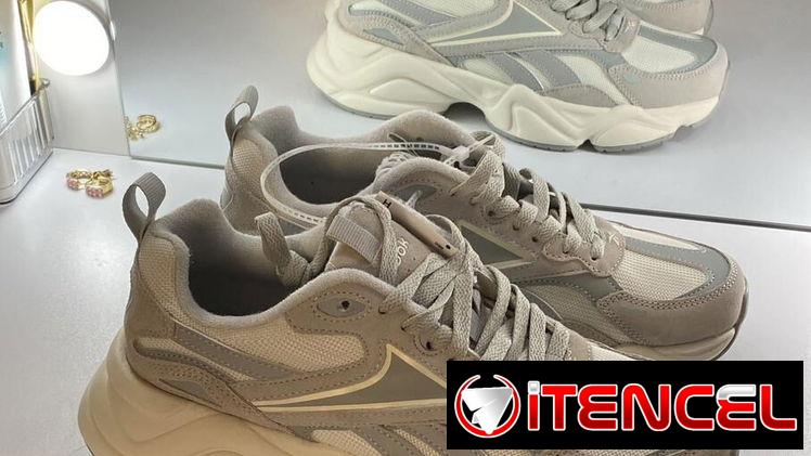 Ropa deportiva y tenis originales