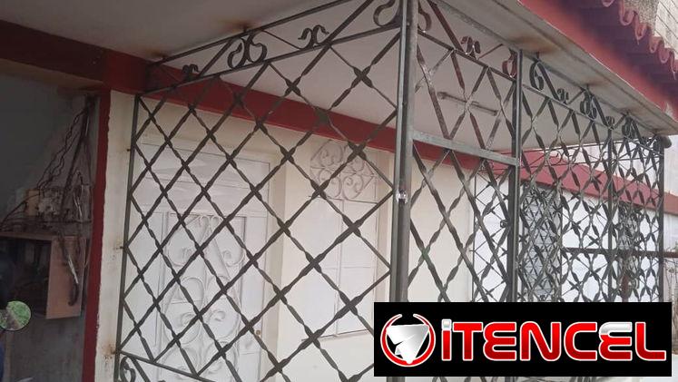 Realizamos trabajos de herrería dándole seguridad a su hogar,con rejas de protección con garantía, calidad y excelencia