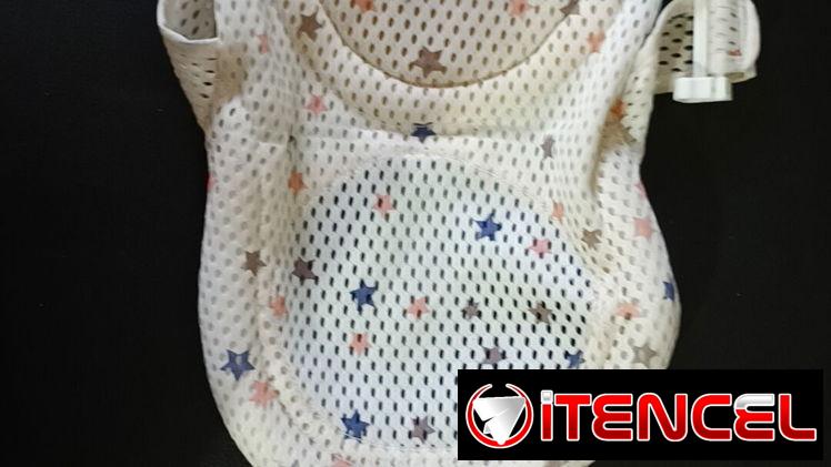 Ropa de bebé,.zapatos y ropa de mujer. Venta de garaje en Playa