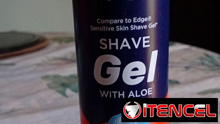GEL DE AFEITAR, ESPUMA DE AFEITAR,  CEPILLOS DENTALES. JAIMANITAS, PLAYA