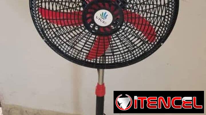 Ventilador  32 USD Marca Vive 18 pulgadas