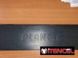 Switch de RED LAN marca Planet 24 puertos + 2 rollos de cables de red