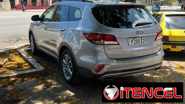 Hyundai Santa Fe Sport Utility 4D (3 Filas de Asientos)