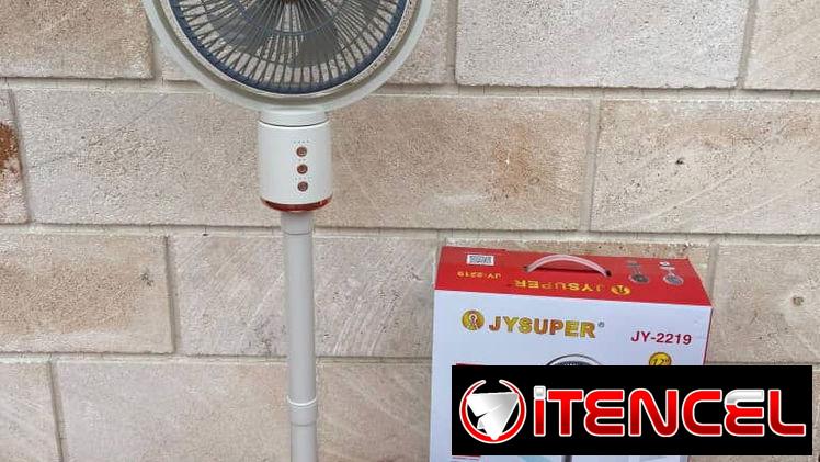 Ventilador recargable 12″