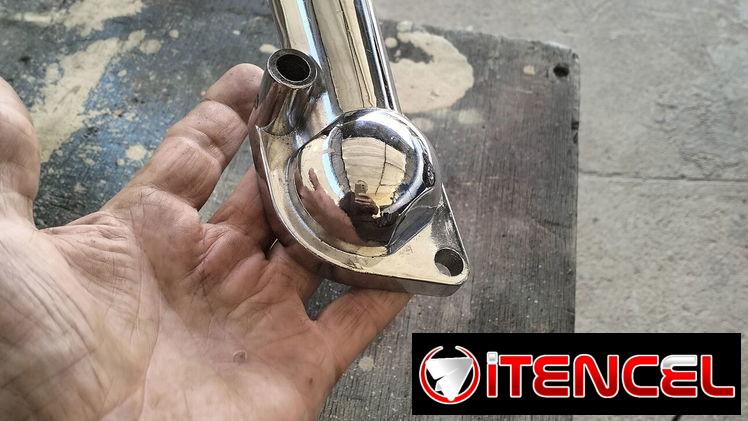 Codo salida de agua .motor V8 bloque pequeño chevy