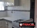 Se vende casa con terraza