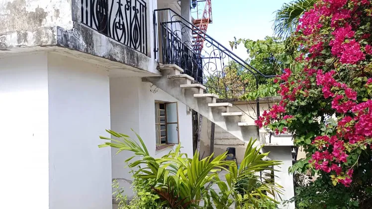 Tres casa en un solo terreno, 60.000$ telf 005358411177