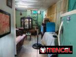Habana Vieja-Gloria y Factoría:CUARTO Grande Vacío En Edificio En Buen Estado,Con Barbacoa”Buena Altura”,SemiInterior Co