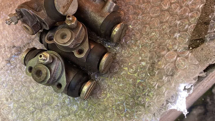 Cilindros de frenos traseros de lada