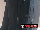 Bolsos medianos cruzados atras $9 usd. Mochila $17 usd