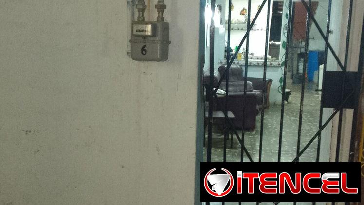 Se vende apartamento en La Habana Vieja, Calle Corrales entre Antón Recio y Figuras( Ojo no es la zona Soterrada )