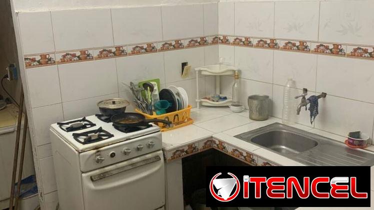 Venta de apartamento en 10 de octubre cerca de 10 de oct y dolores a 1 cuadra de la calzada