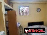 Vendo casa en Marianao pogolotti puerta calle con posibilidad de guardar una moto de 3 habitaciones dos baños en bajos c