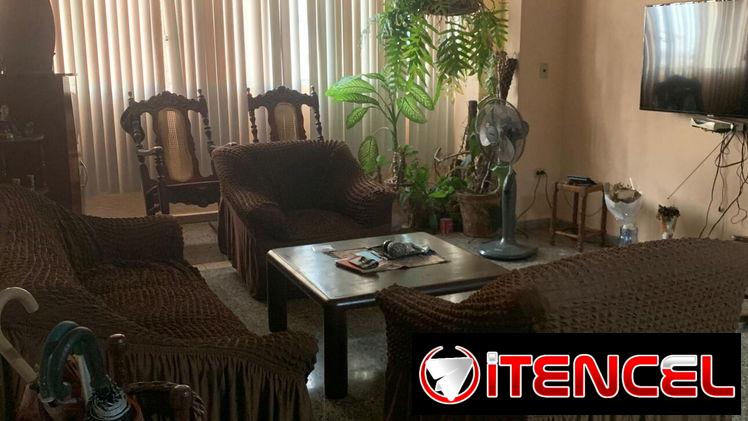 En venta apartamento de 3 cuartos en Playa
