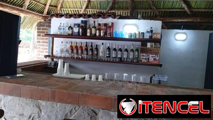pasadia en piscina en Boyeros con billar y horario diurno y nocturno