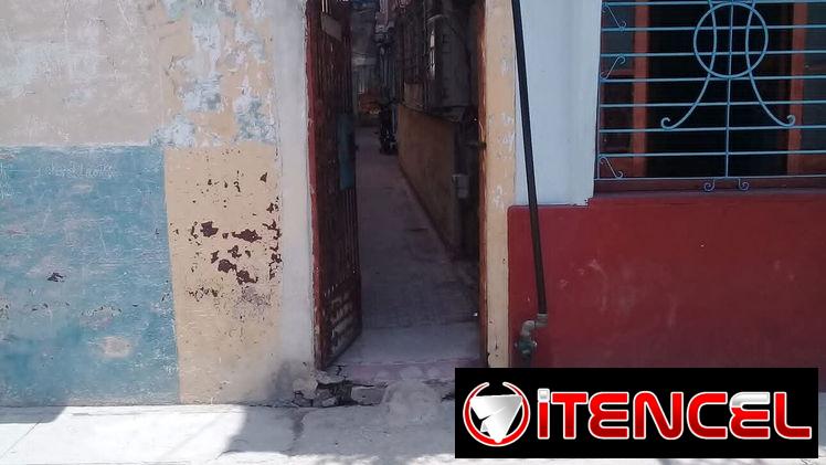 Casa de dos cuartos en centro Habana