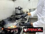Chef de cocina con más de 20 años de experiencia