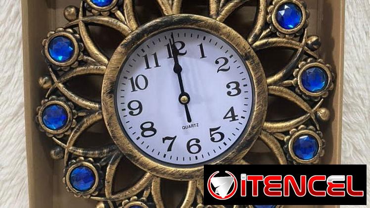 Reloj de pared  Medida: 25cm x 25cm en 3500 cup