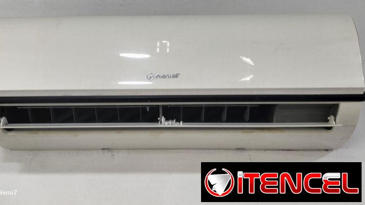 Vendo Split Inverter de 1 tonelada.De uso pero en perfecto estado.Funcionando al 100.