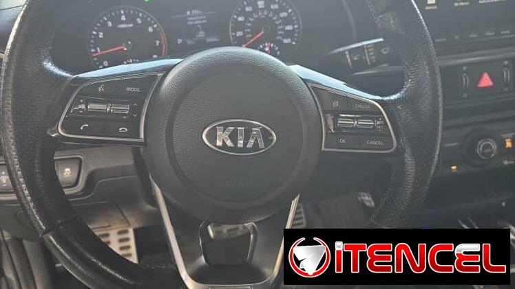 Vendo o negocio kia forte del 2020 gt line motor 2.0