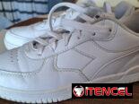 Tennis marca Diadora de muy buena calidad con muy poco uso No.39