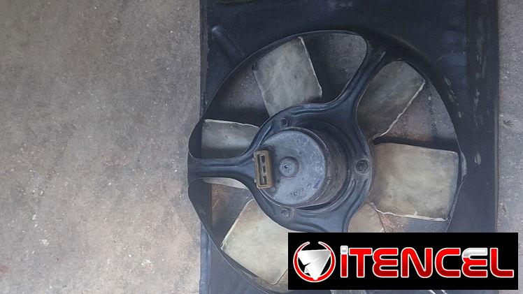 Electroventilador Sencillo de VW Golf Jetta SEAT Toledo Original de uso pero en perfecto estado